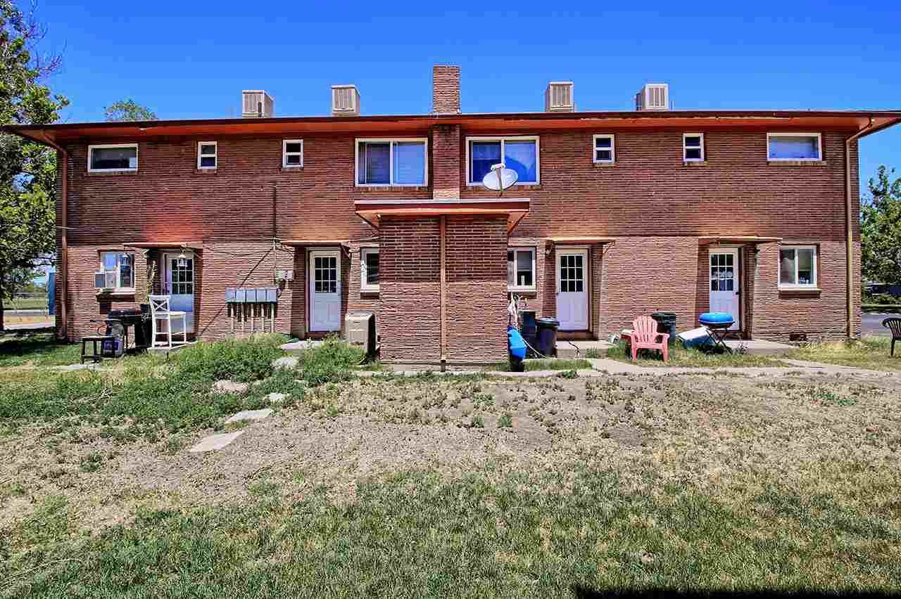 1823 Gunnison Ave - Photo 3 of 7