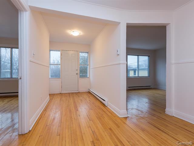 52 Avenue Léo-Lacombe - Photo 2 of 20