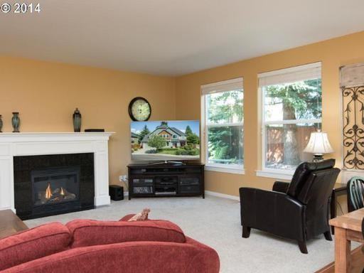 1012 53rd St - Photo 3 of 13