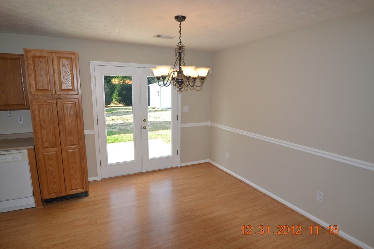 2156 Kellington Dr - Photo 3 of 10