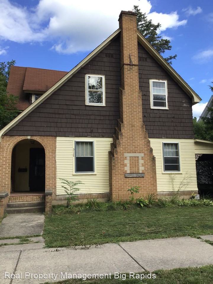 317 Ives Ave - Photo 2 of 13