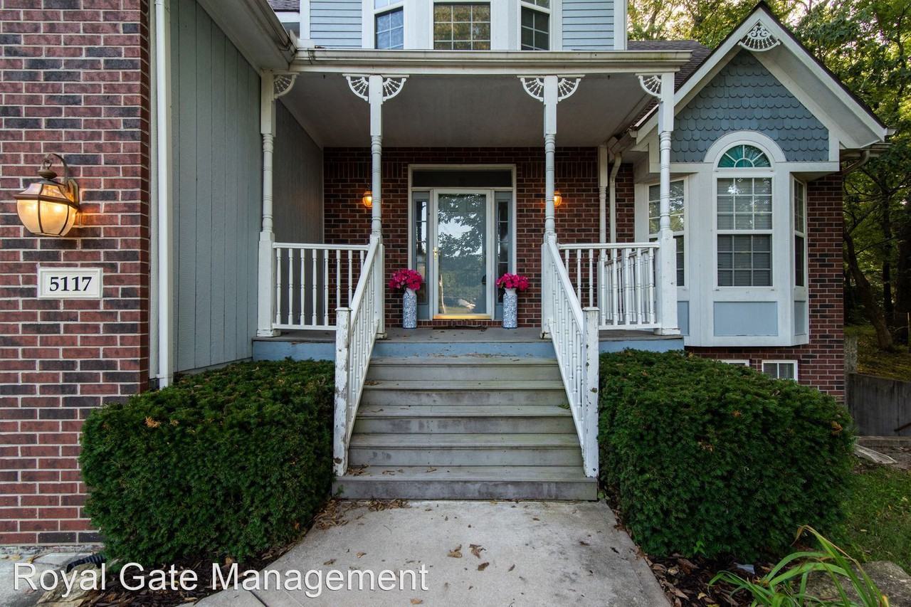 5117 Lowell St - Photo 3 of 37