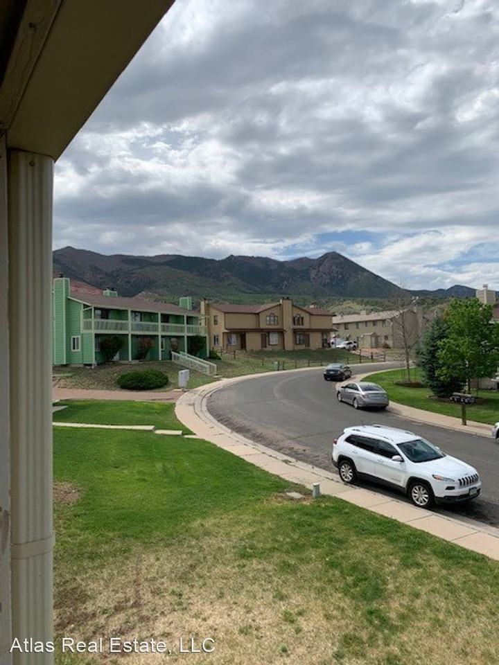 6940 Peyote Way - Photo 3 of 9