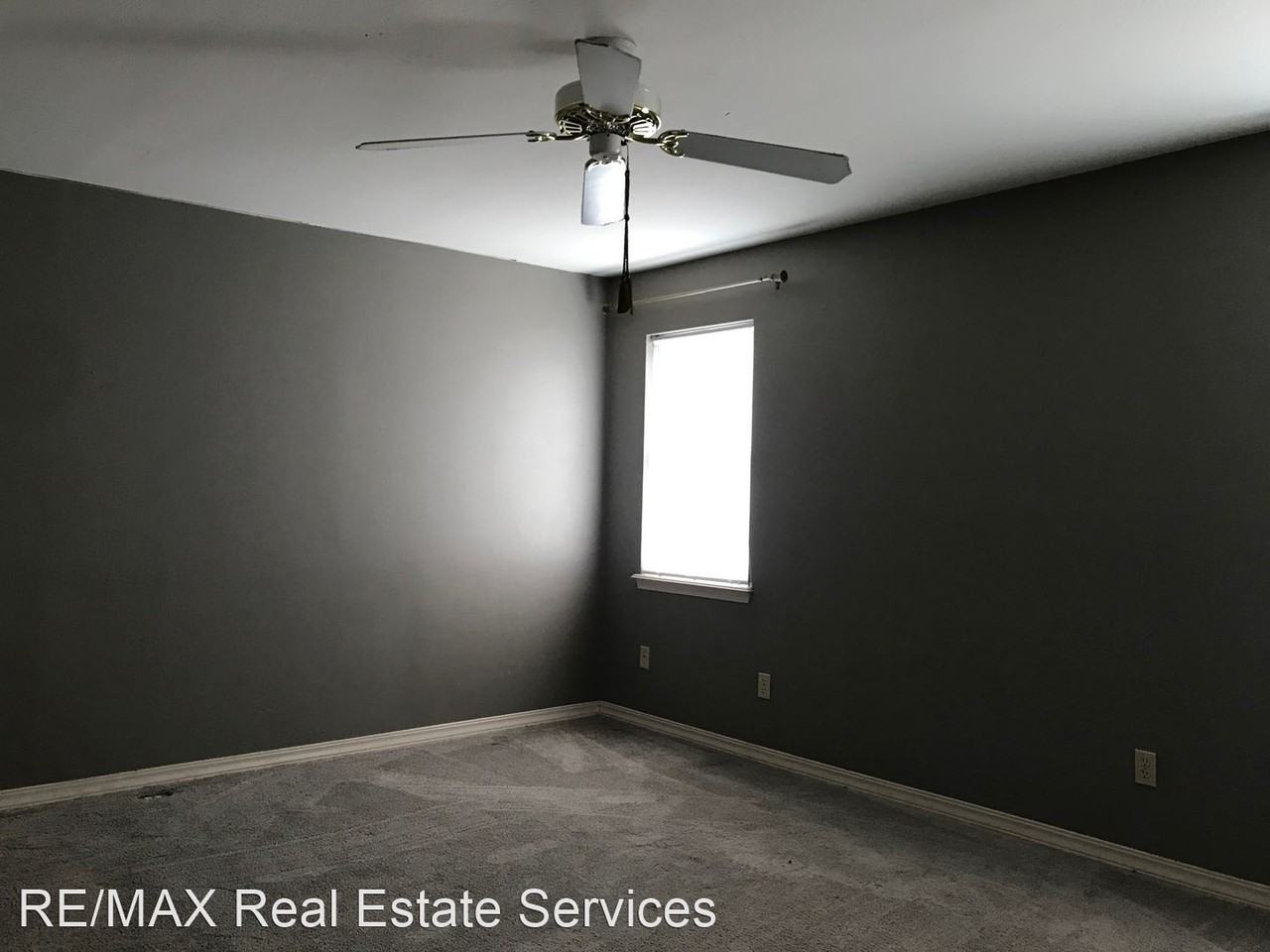 10032 Georgetown Dr - Photo 3 of 18