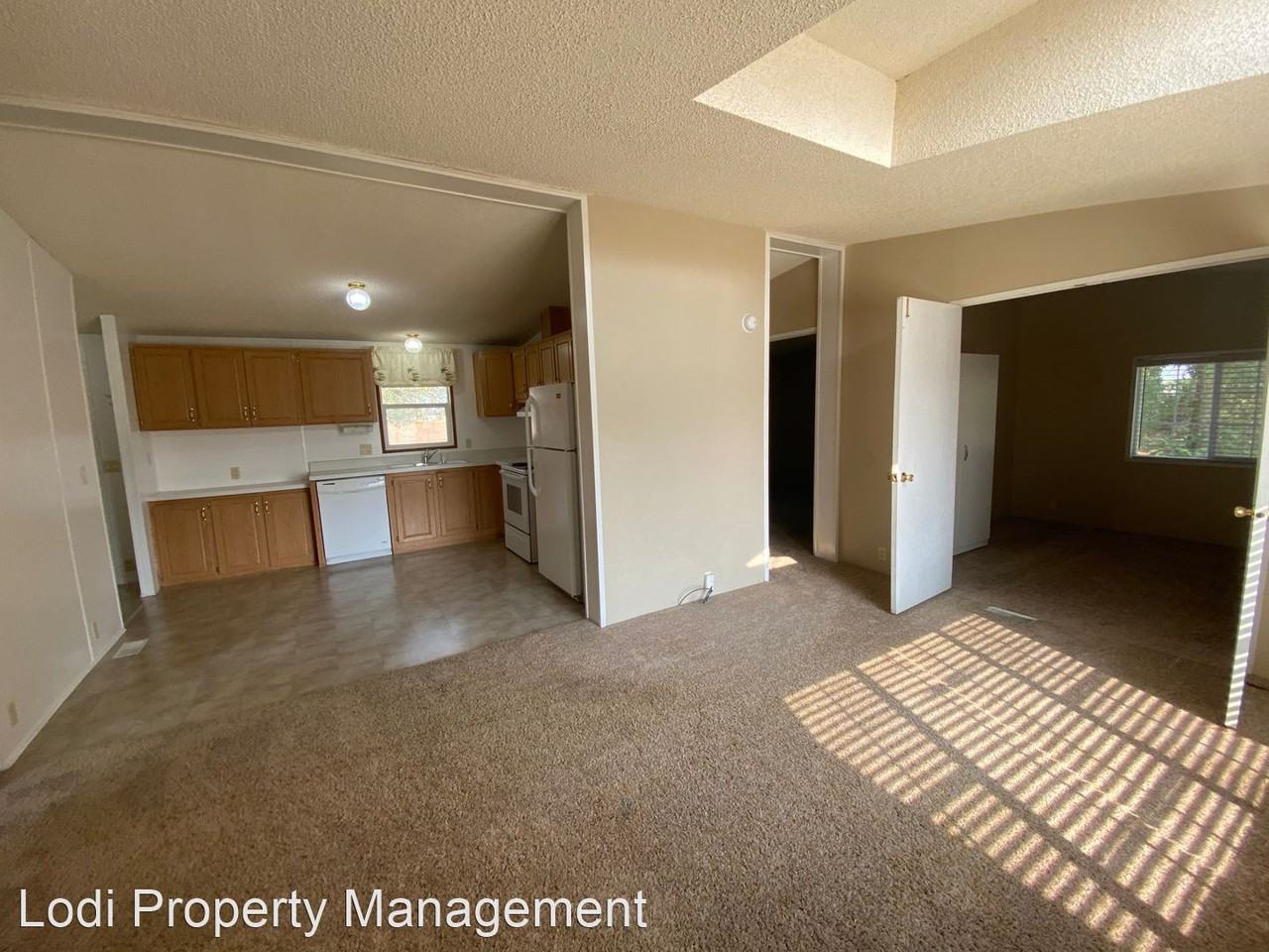 24311 N Suttenfield Rd - Photo 2 of 22