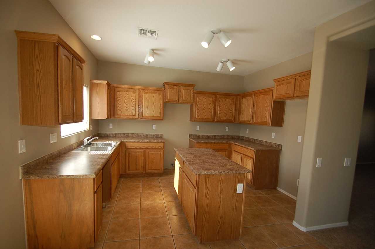 5435 W Shumway Farm Rd - Photo 3 of 9