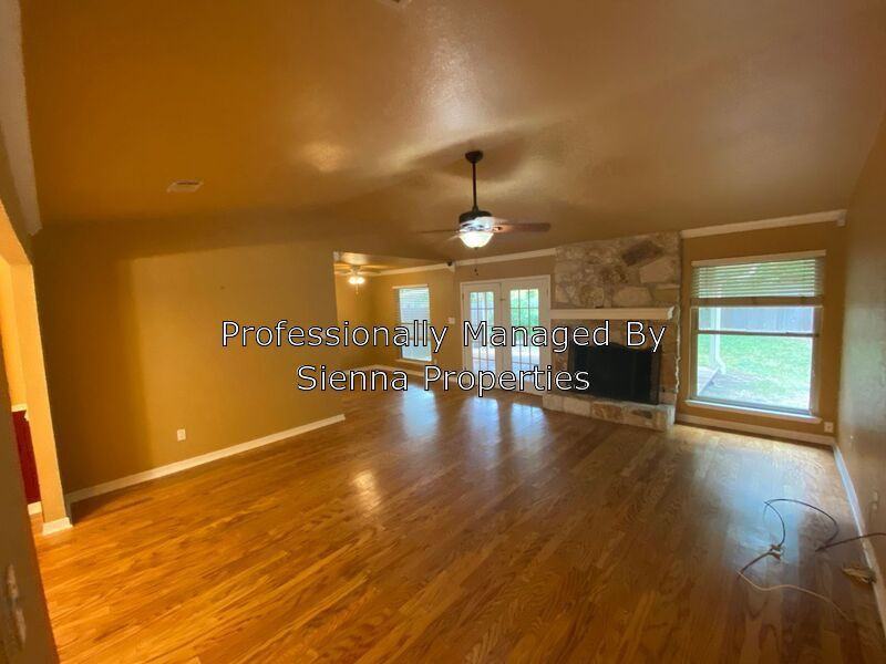 5109 Summerset Trl - Photo 3 of 24