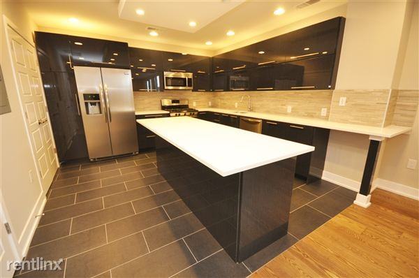 820 N 3rd St - Photo 2 of 10