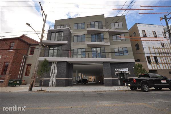 820 N 3rd St - Photo 3 of 10