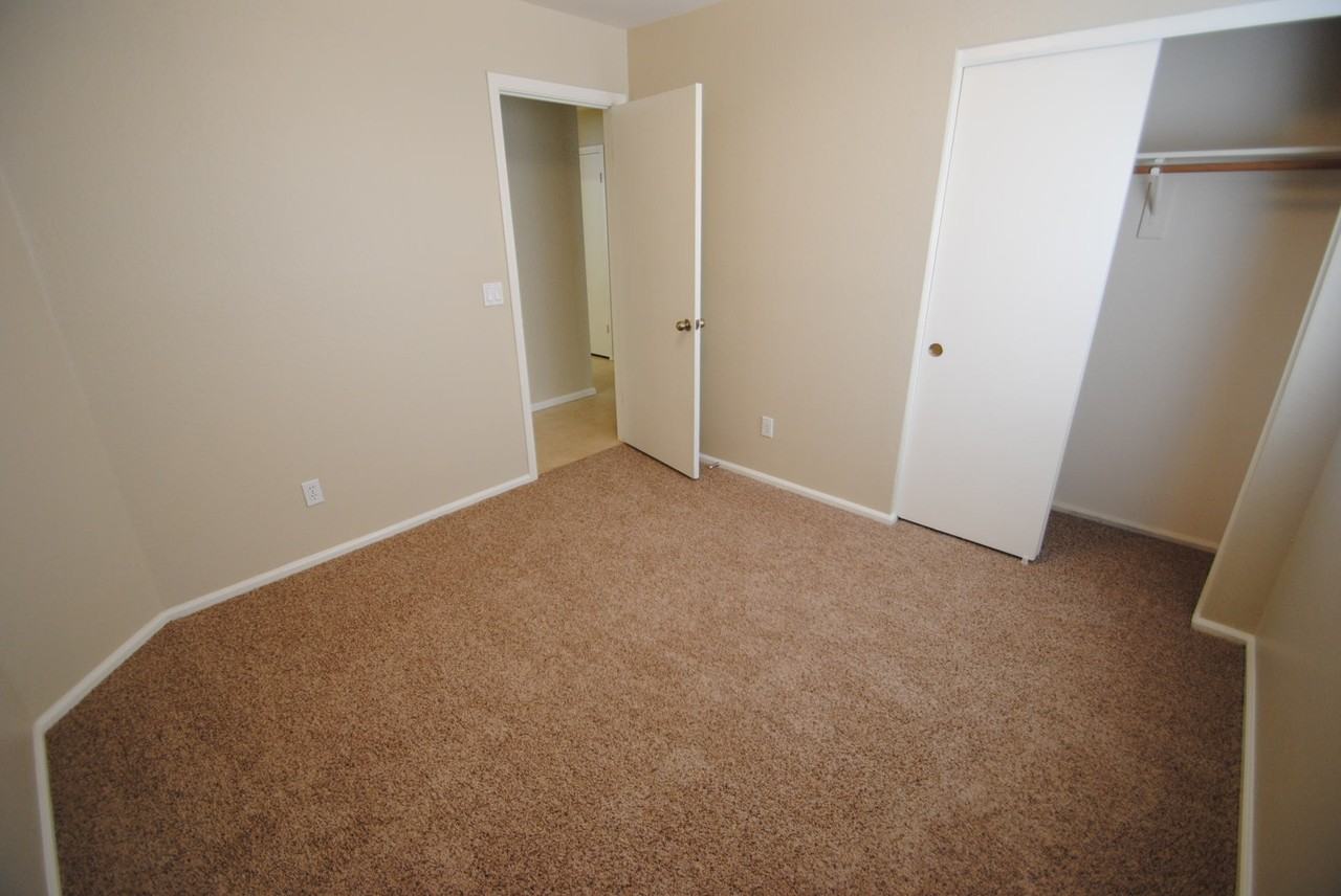 10845 W Monterosa St - Photo 2 of 8