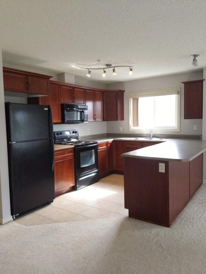 4403 23 St - 202 - Photo 3 of 17