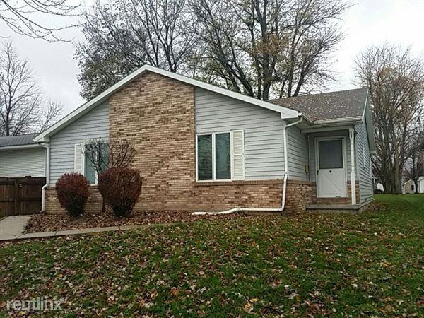 211 N Green St - Photo 2 of 4