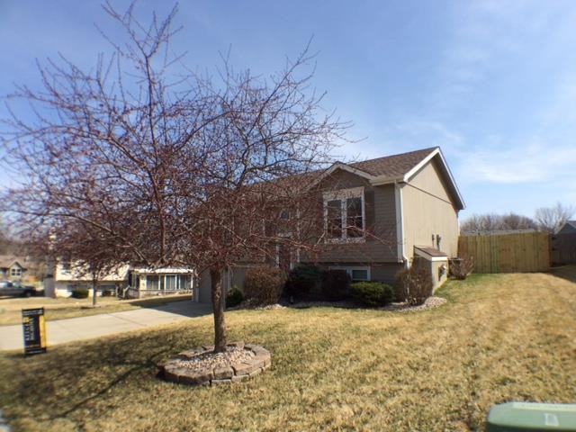 8637 N Capitol Ave - Photo 3 of 19