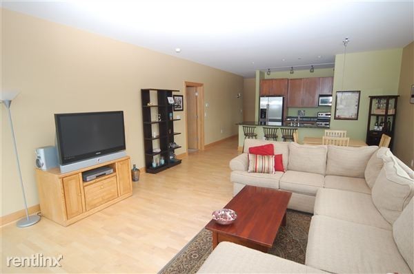 The Sterling Apartments Royall Pl, Milwaukee, WI 53202 Zumper