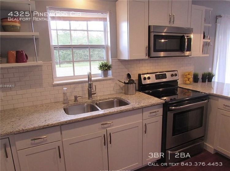 4325 Pinewood Cir - Photo 2 of 13