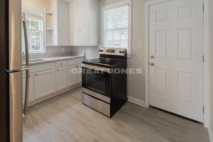 3319 Norman Bridge Rd - Photo 3 of 20