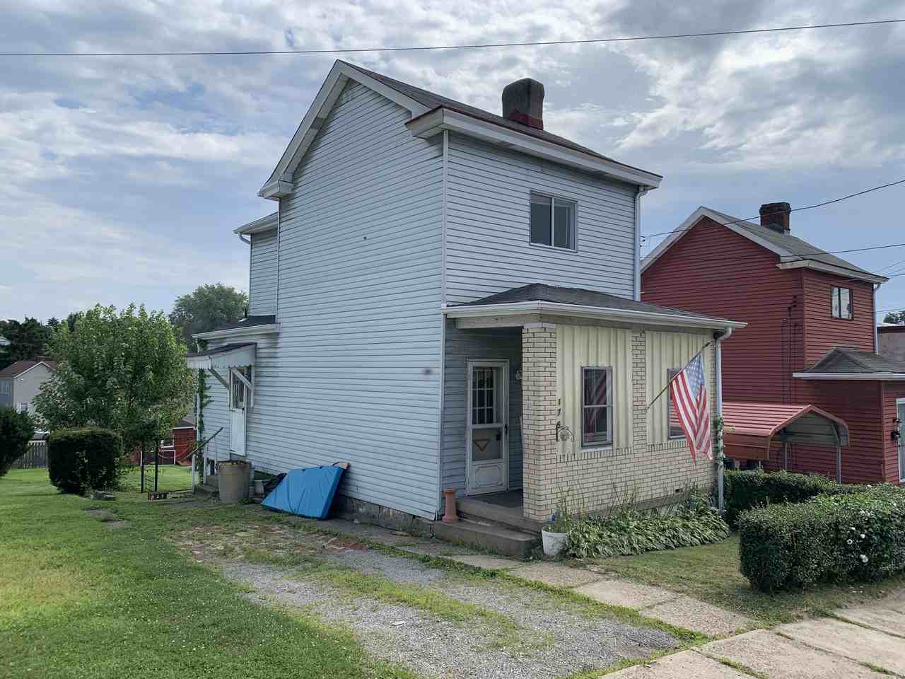 175 Lincoln Avenue - Photo 3 of 10