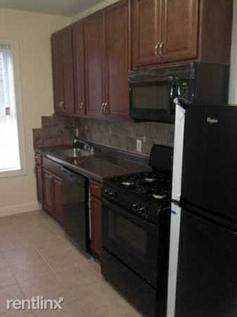 42 Broadway - Photo 3 of 3