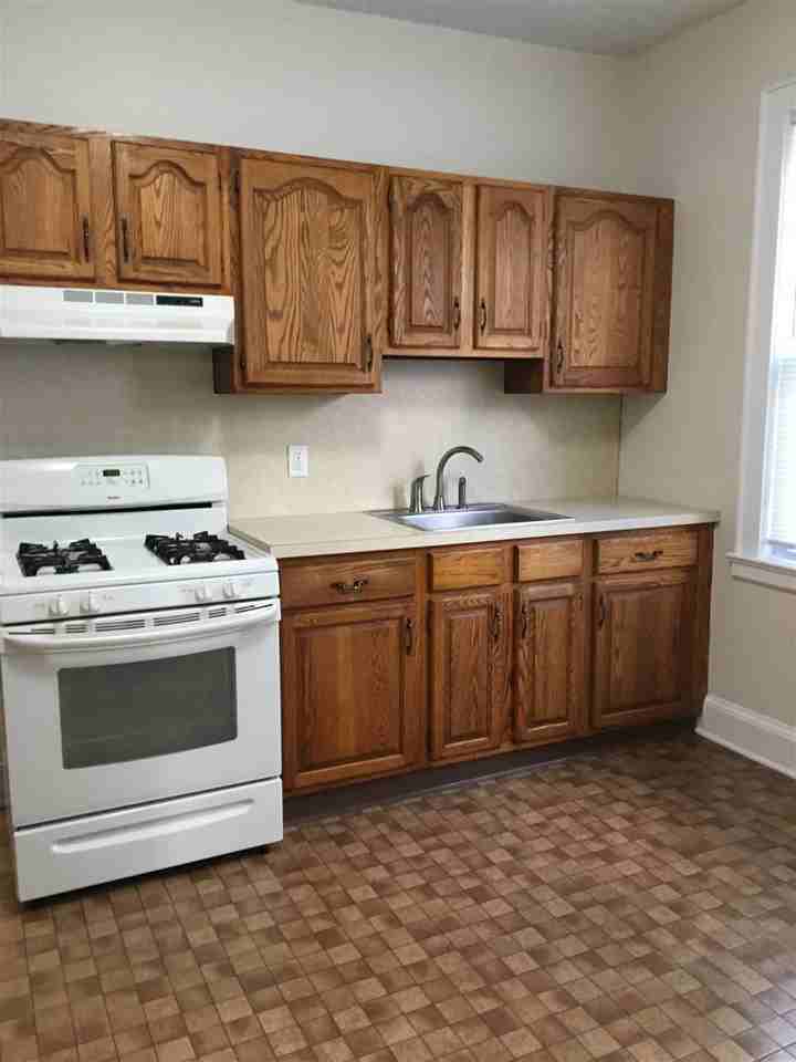 18 E 51st St Unit 3 - Photo 3 of 11