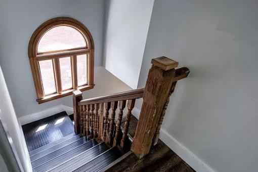 28 East Powell St - Photo 2 of 8