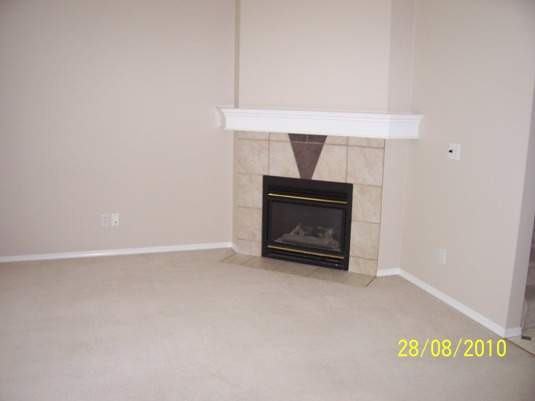 102 Inglewood Point SE - Photo 3 of 8
