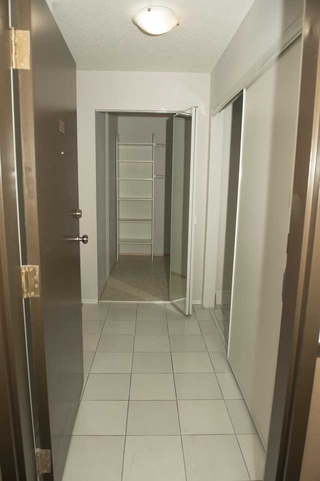 21 Dover Point Southeast - Photo 2 of 22