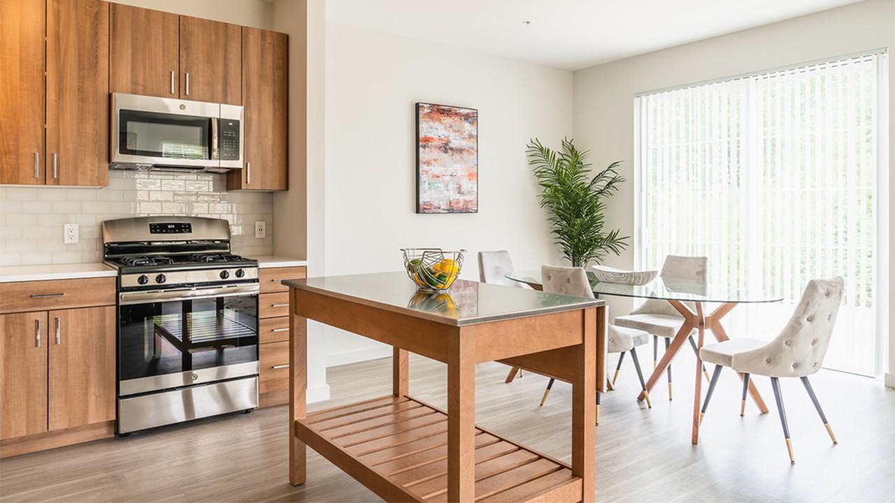 Modera Marshfield - Photo 2 of 23