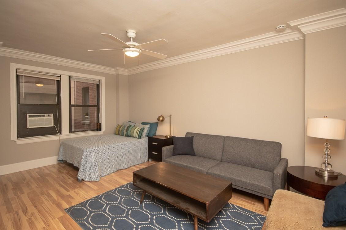 443 Wrightwood - Photo 2 of 19