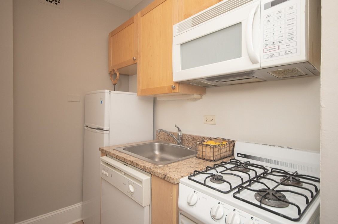 443 Wrightwood - Photo 3 of 19