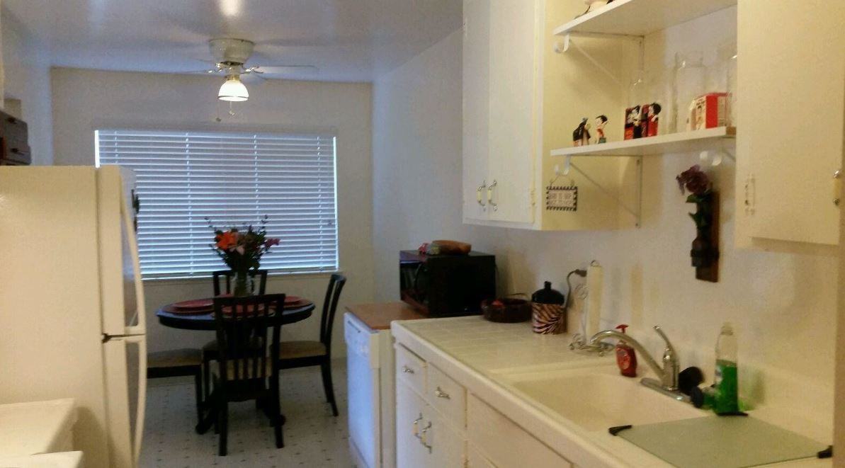 Washington Square Apartments - Photo 2 of 15