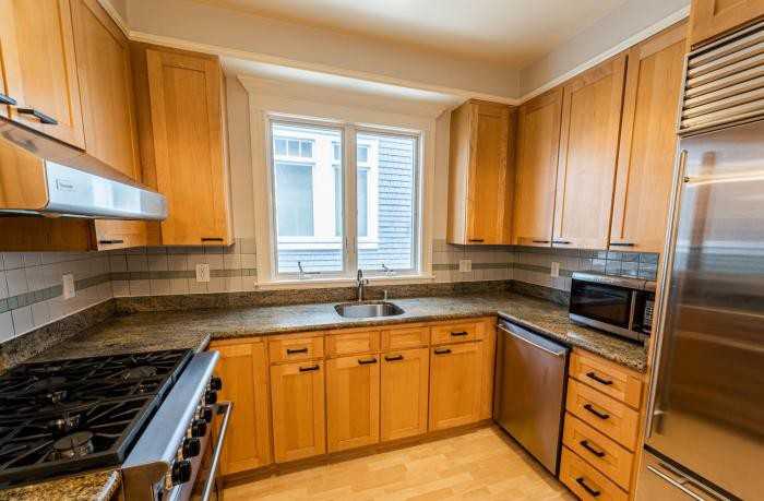 43 Parker Ave - Photo 3 of 6