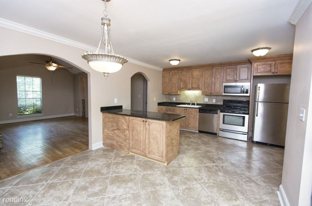 3612 Chaumont Dr - Photo 3 of 14