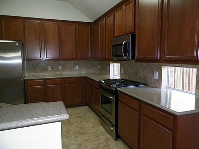 10412 Tadpole Dr - Photo 2 of 17