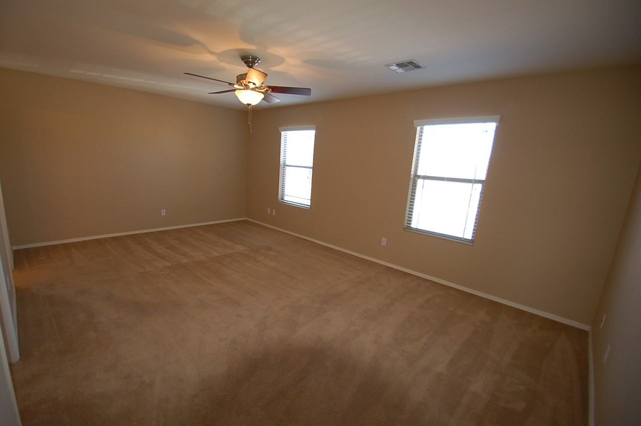 3437 W Wayland Dr - Photo 3 of 11