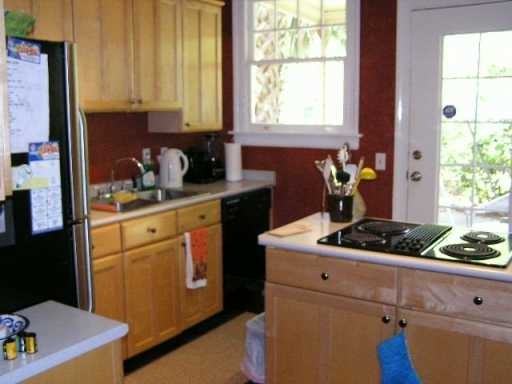 2321 Bonaventure Rd - Photo 2 of 3