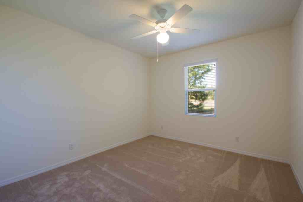 329 Nw 14th Ter - Photo 7 of 11