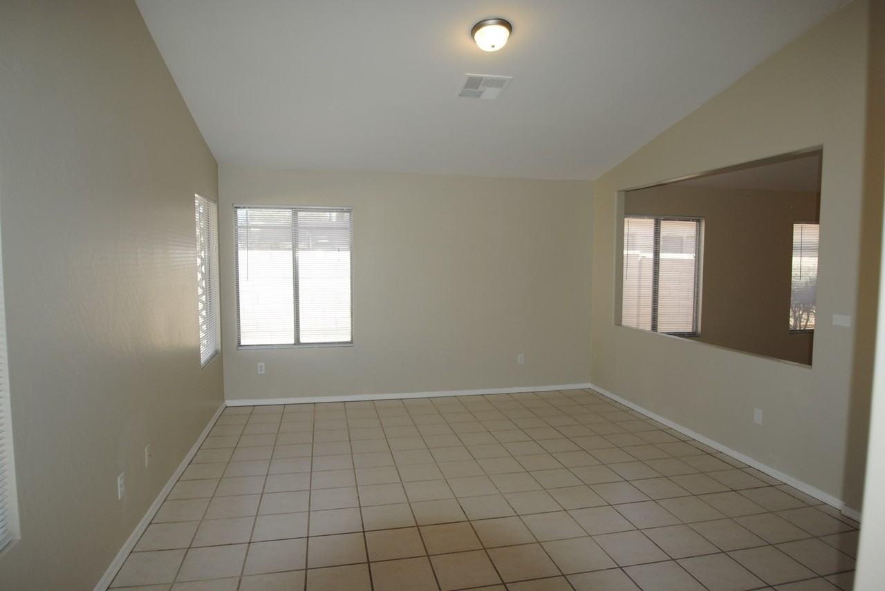 2012 E Saratoga St - Photo 3 of 12