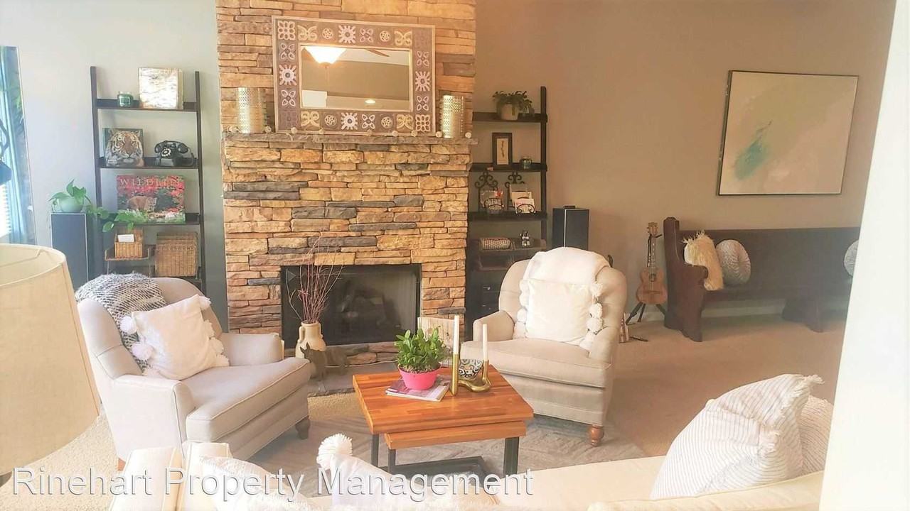 307 Wave Crest Dr - Photo 2 of 9