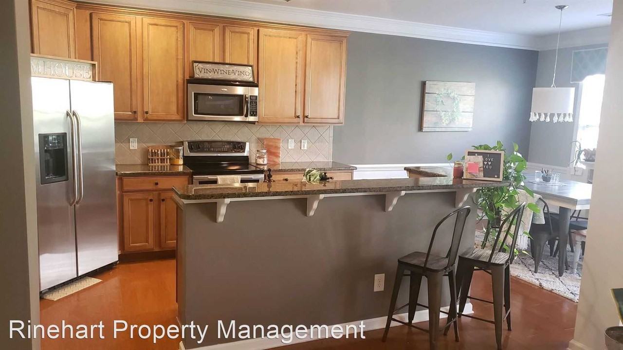 307 Wave Crest Dr - Photo 3 of 9