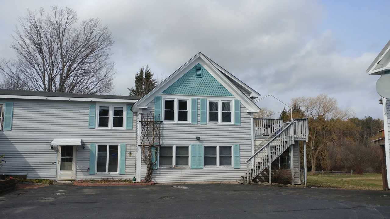 129 Elm St 2nd Fl - Photo 2 of 17