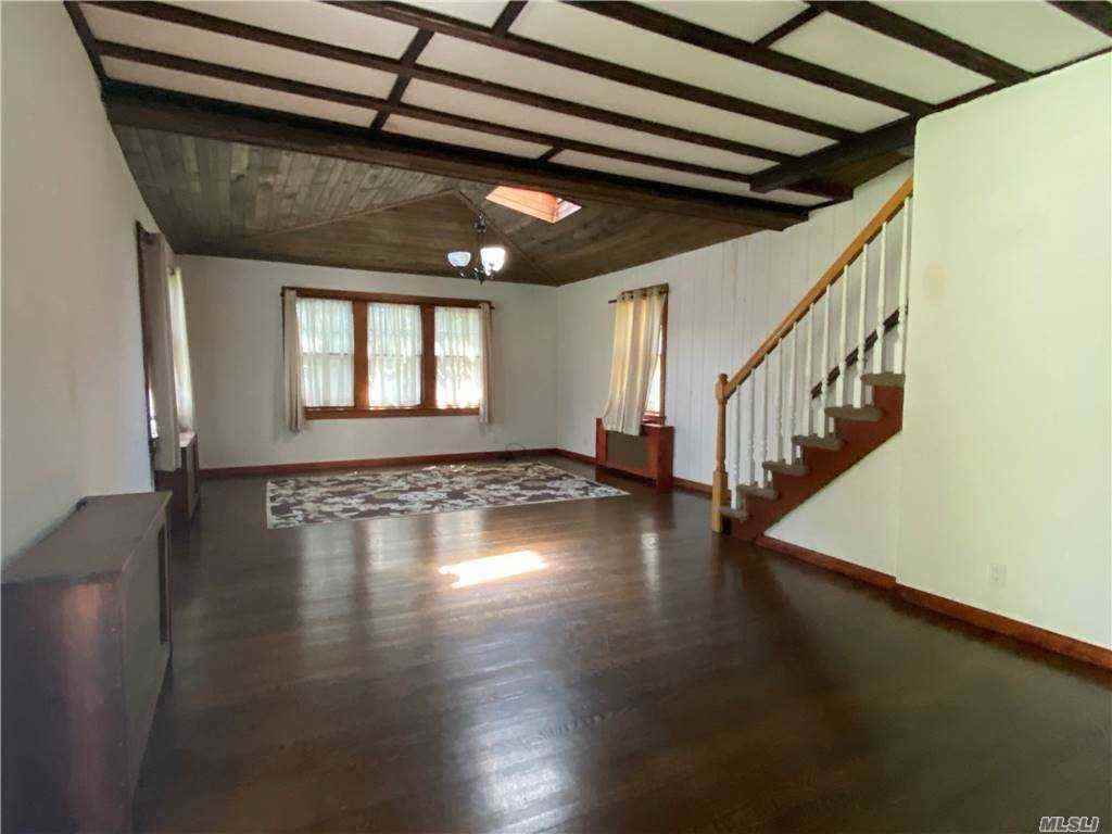 104 Lake Ave - Photo 3 of 13