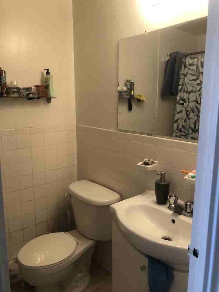 567 Avenue Rd - Photo 3 of 4