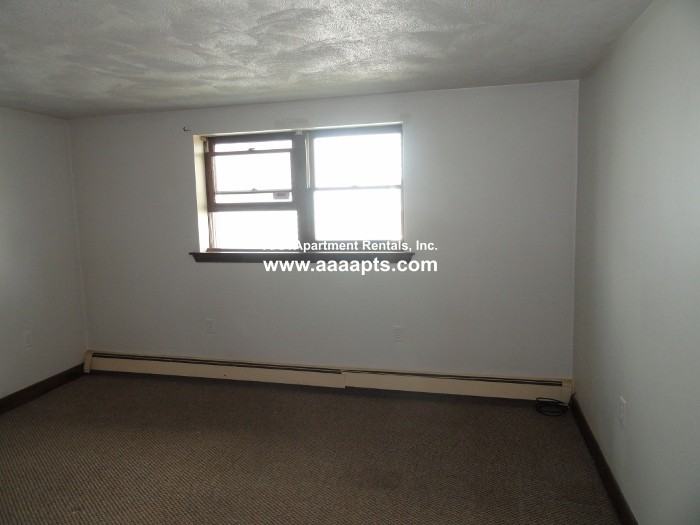 93 Eastern Ave - Photo 2 of 30