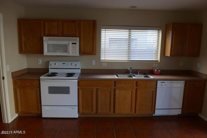 1043 South San Vincente Court - Photo 3 of 8