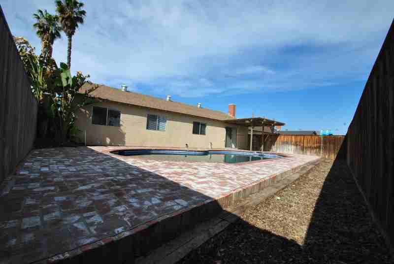 5145 Swallow Ln - Photo 2 of 6