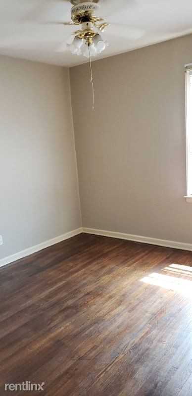 3332 N Amidon Ave - Photo 3 of 11