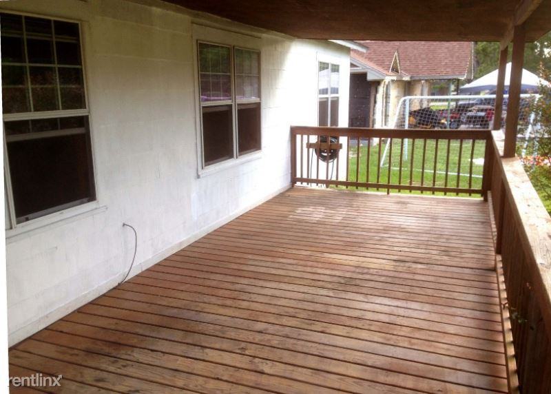 205 W Buechman Rd - Photo 2 of 8