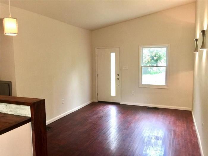 1694 Abner Ct Nw - Photo 3 of 6