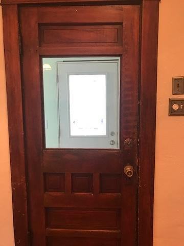 313 S 4th St - Photo 3 of 28