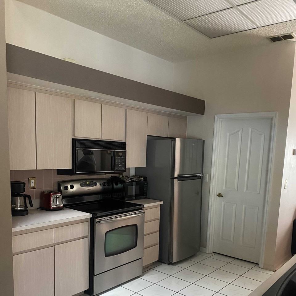 5051 Musselshell Dr - Photo 3 of 10